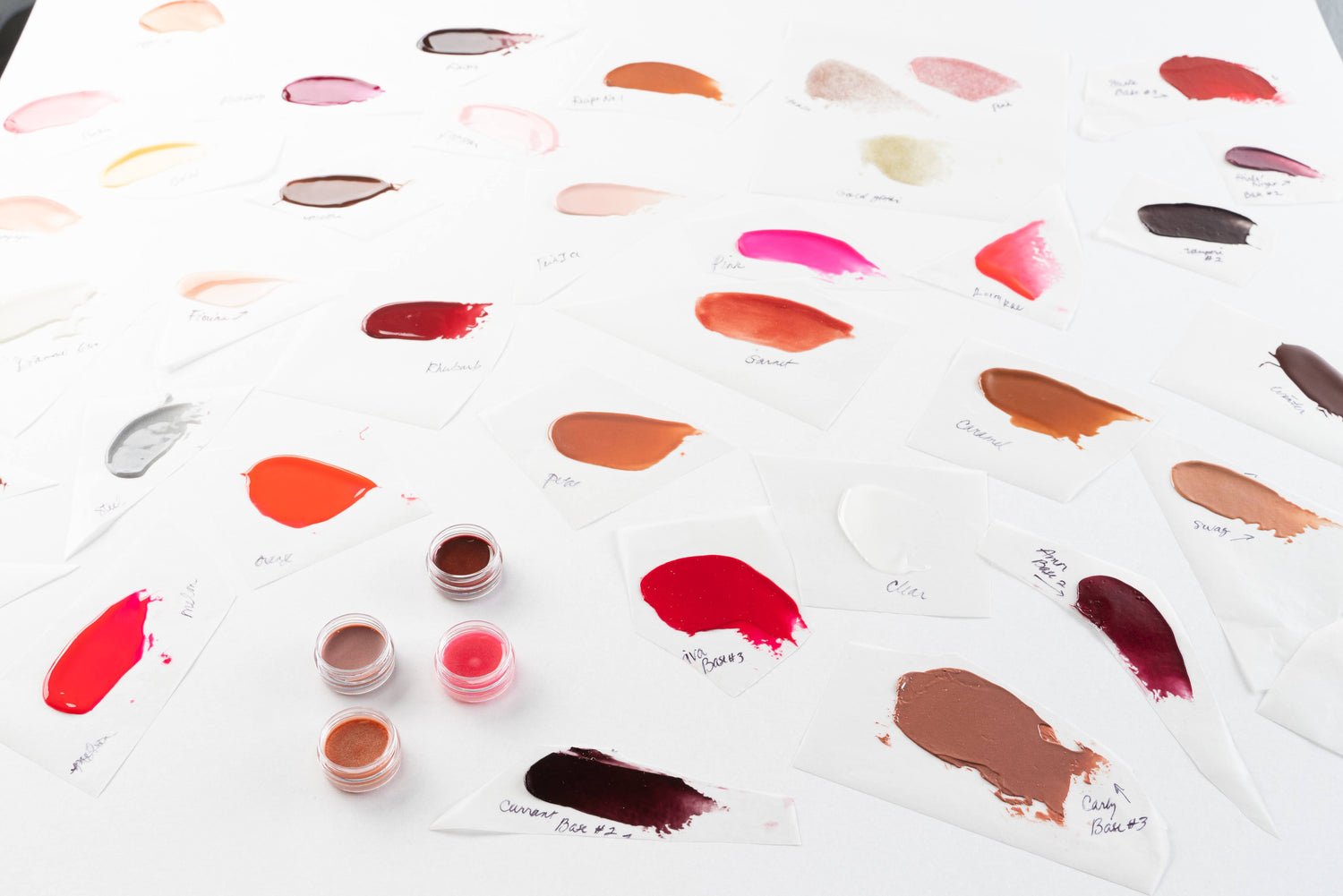 LIP GLOSS MINI POTS: TRY AT HOME TRIAL SIZES